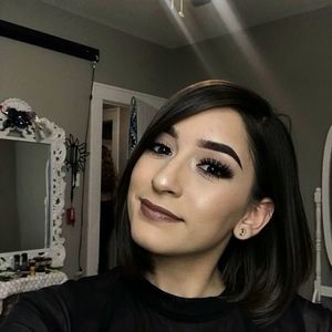 Meet your Posher, Brenda